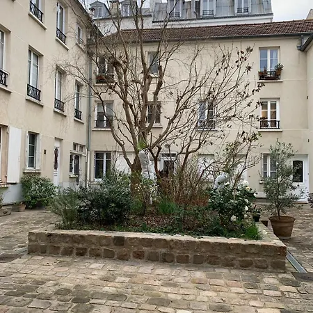 Stylish Near Montparnasse, Only 2 Min From Metro Appartement